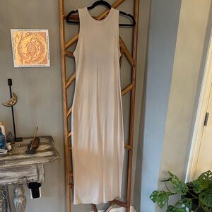 Elegant Cream Sleeveless Maxi Dress